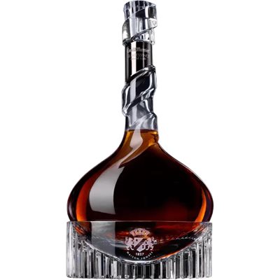 Grand Marnier Quintessence in Baccarat Carafe 750ml